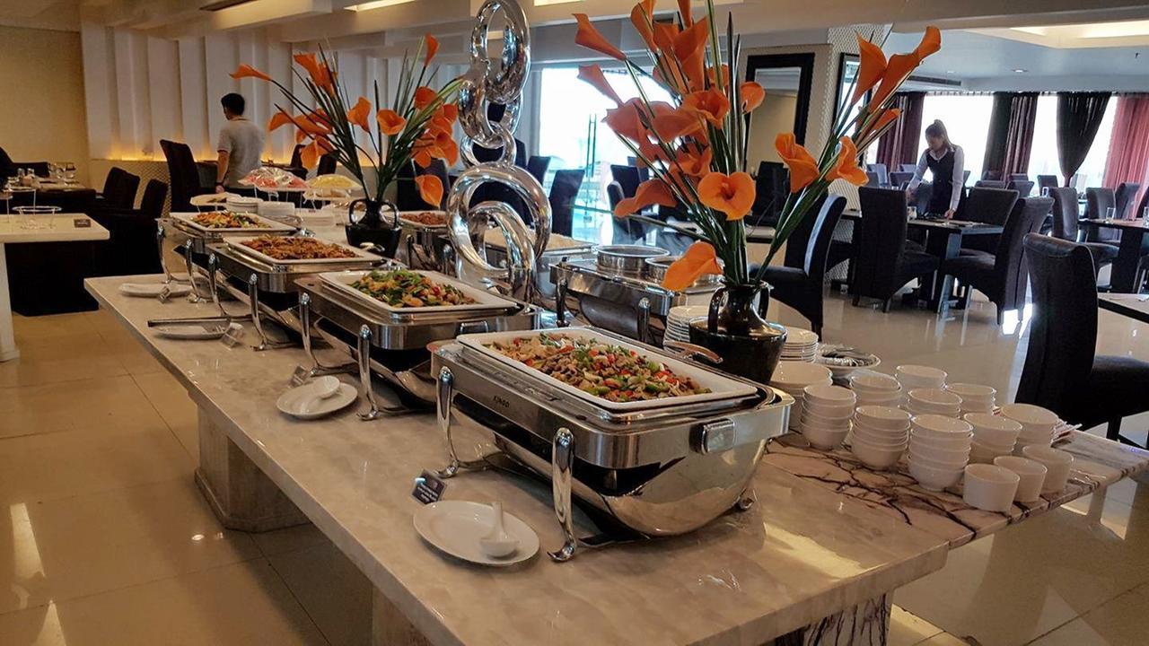 Rashmi'S Plaza Hotel Виентиане Екстериор снимка